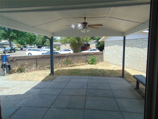 704 La Fonda Circle, Seagoville, TX 75159