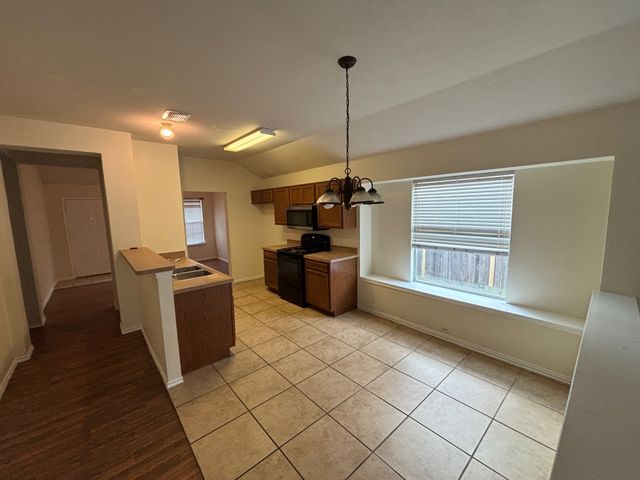 3408 Saint Vincent Road, Fort Worth, TX 76123