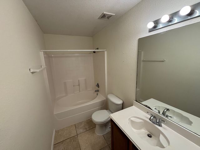 3408 Saint Vincent Road, Fort Worth, TX 76123