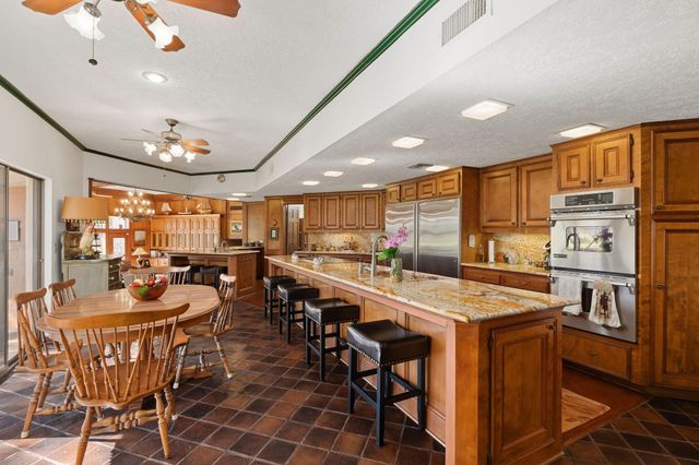 2009 Fm 950, Eagle Lake, TX 77434