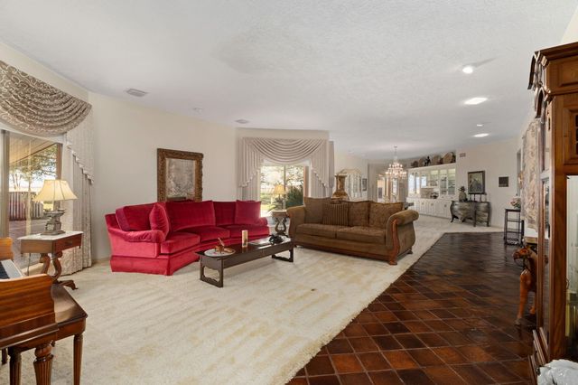 2009 Fm 950, Eagle Lake, TX 77434