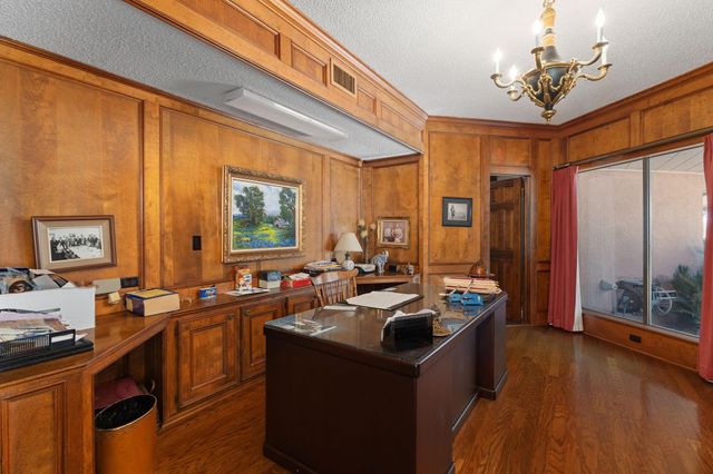 2009 Fm 950, Eagle Lake, TX 77434