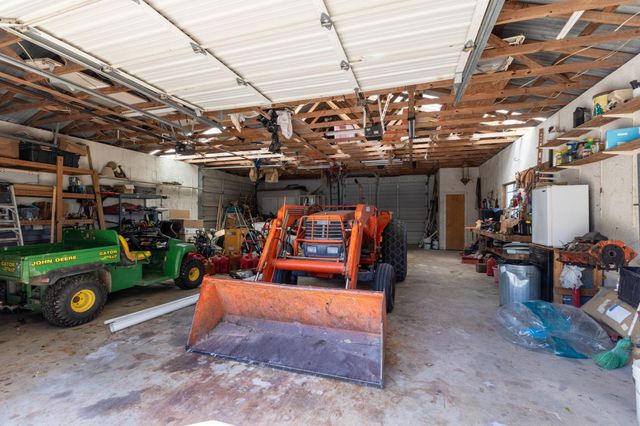 2009 Fm 950, Eagle Lake, TX 77434