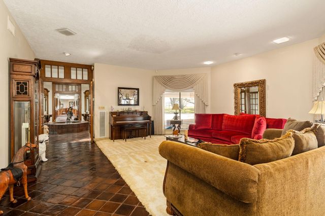 2009 Fm 950, Eagle Lake, TX 77434