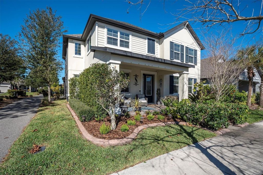 Image 2 of property listing at 3833 VILLAMORE LANE, Odessa, FL 33556