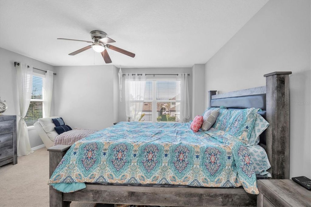 Image 11 of property listing at 3833 VILLAMORE LANE, Odessa, FL 33556