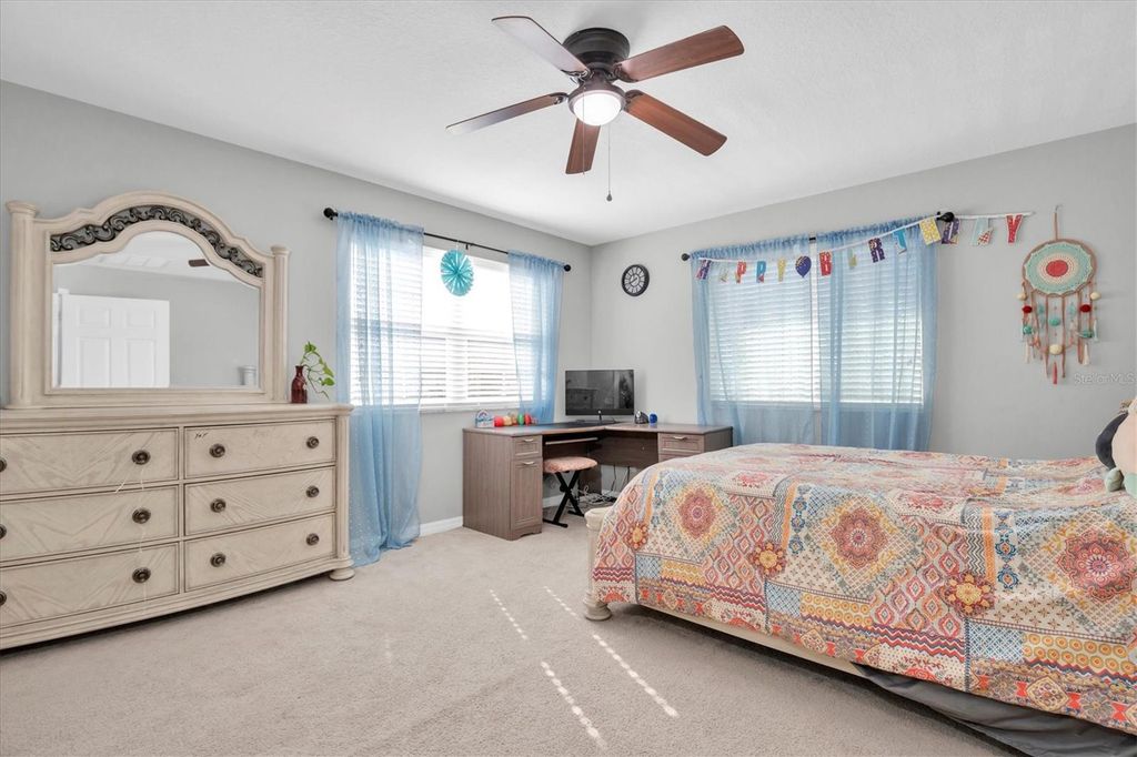 Image 36 of property listing at 3833 VILLAMORE LANE, Odessa, FL 33556