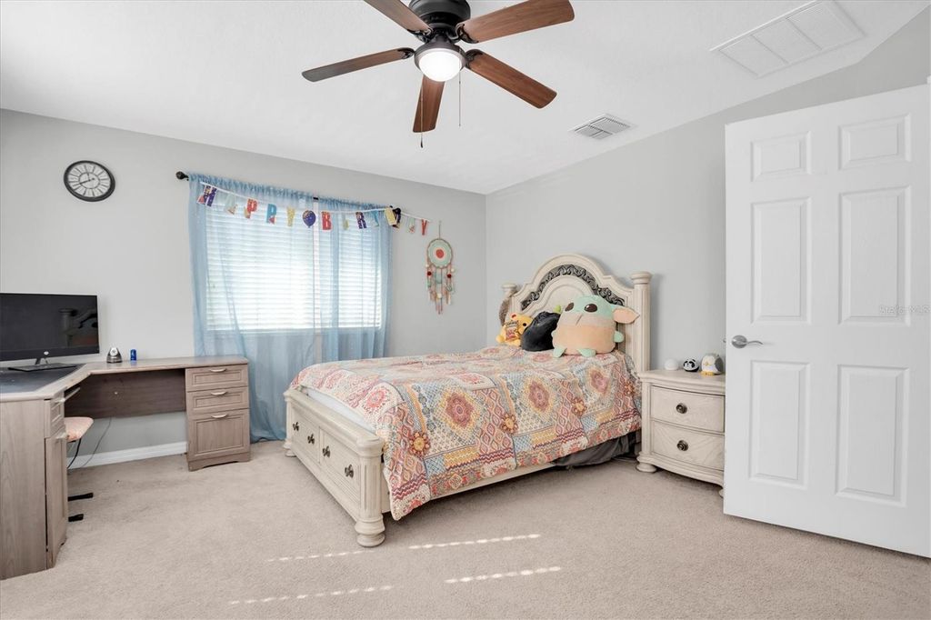 Image 37 of property listing at 3833 VILLAMORE LANE, Odessa, FL 33556