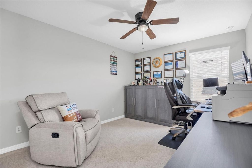 Image 38 of property listing at 3833 VILLAMORE LANE, Odessa, FL 33556