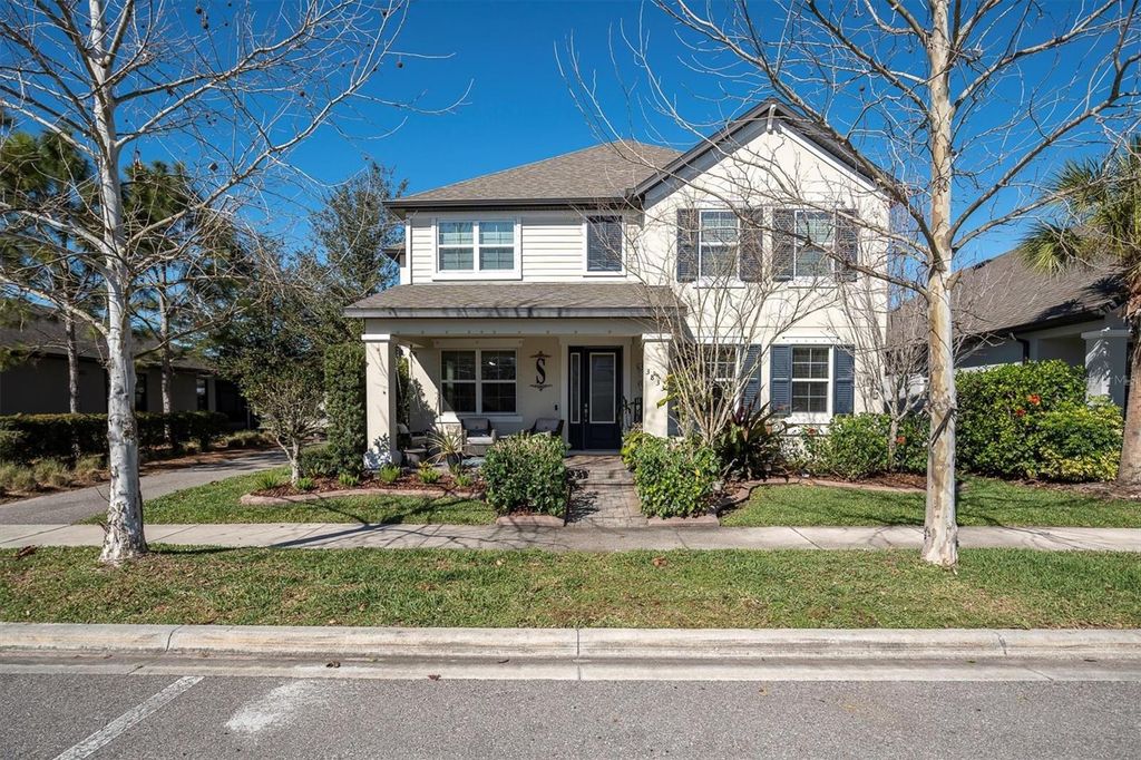 Image 41 of property listing at 3833 VILLAMORE LANE, Odessa, FL 33556