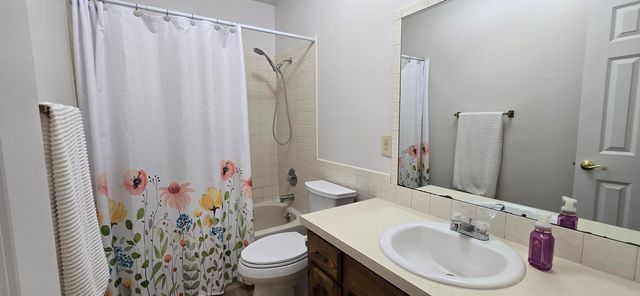 2782 W Swan Street, Springfield, MO 65807