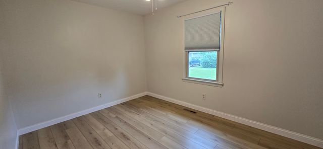 2782 W Swan Street, Springfield, MO 65807