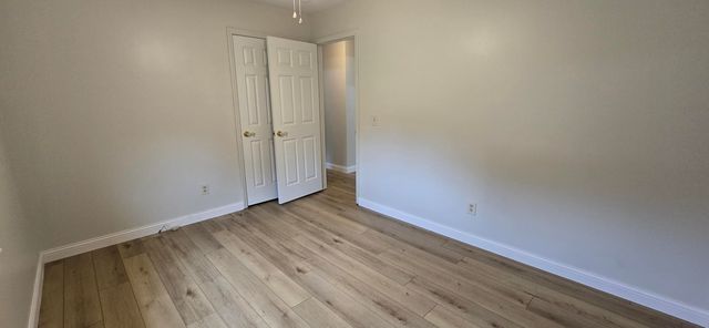 2782 W Swan Street, Springfield, MO 65807