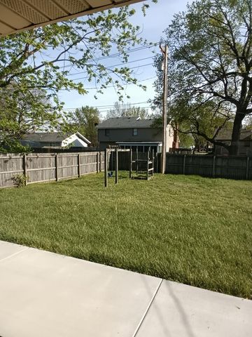 2782 W Swan Street, Springfield, MO 65807