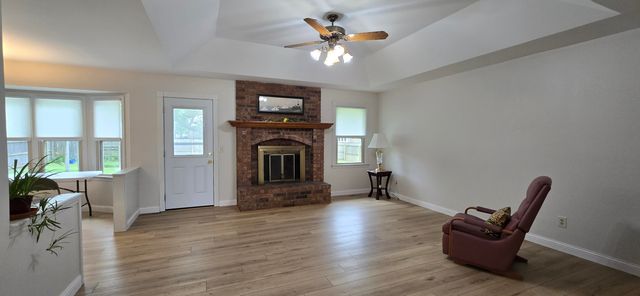 2782 W Swan Street, Springfield, MO 65807