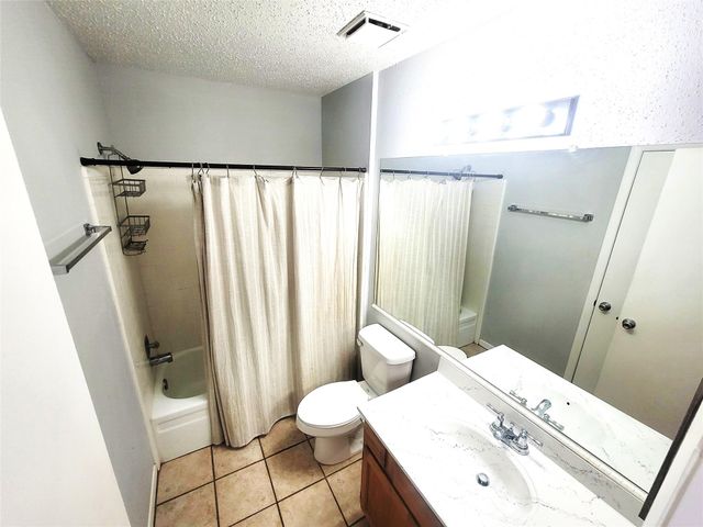 22715 Braken Manor Lane, Katy, TX 77449