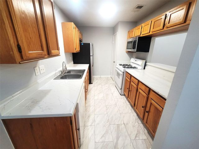 22715 Braken Manor Lane, Katy, TX 77449