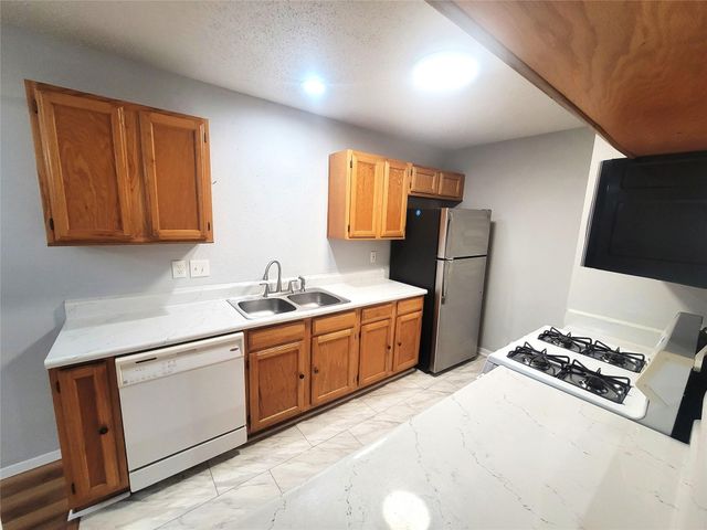 22715 Braken Manor Lane, Katy, TX 77449