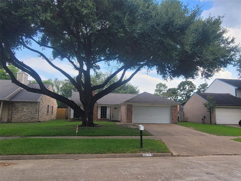 22715 Braken Manor Lane, Katy, TX 77449