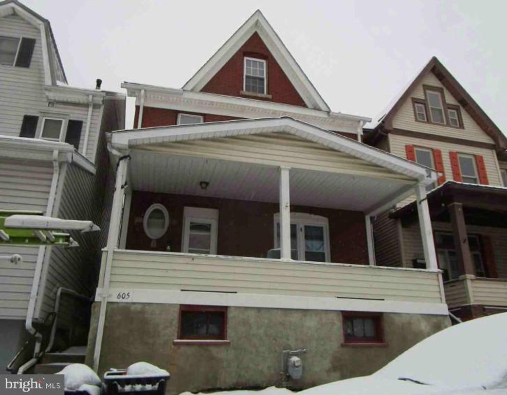 605 BELL AVE, Altoona, PA 16602