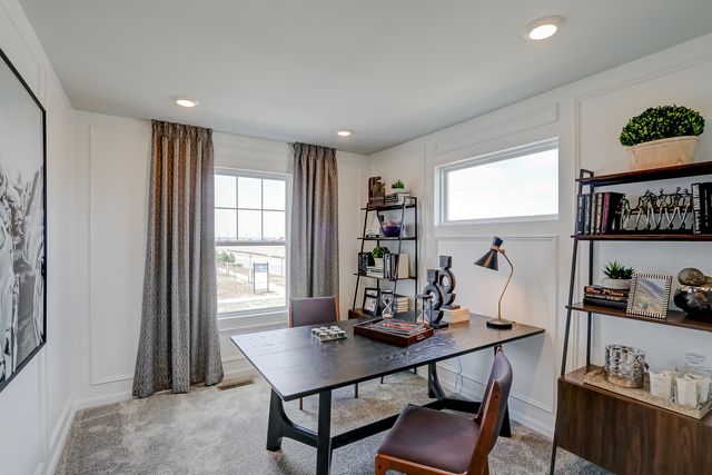 306 Kingsport Drive, South Elgin, IL 60177