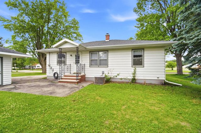 418 LIMA STREET, New London, WI 54961