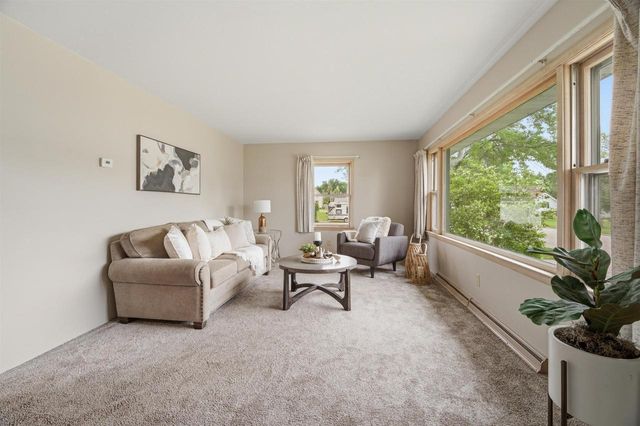418 LIMA STREET, New London, WI 54961