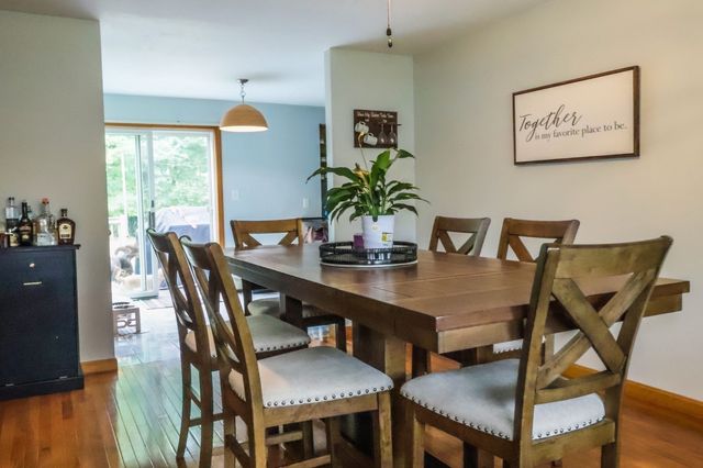 37 Rhode Island Ave, Dartmouth, MA 02747