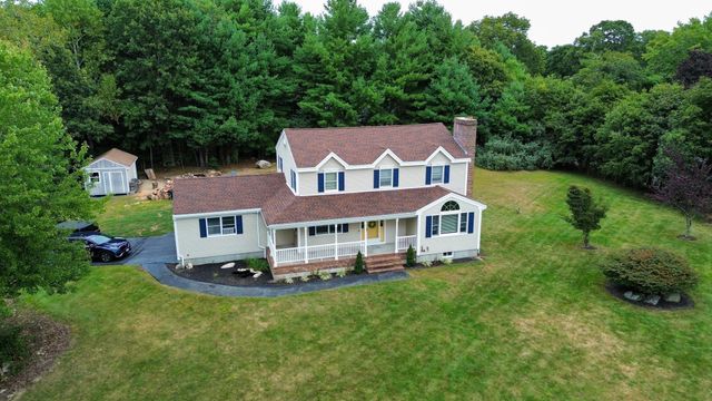 37 Rhode Island Ave, Dartmouth, MA 02747