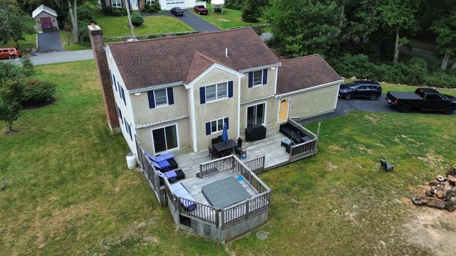 37 Rhode Island Ave, Dartmouth, MA 02747