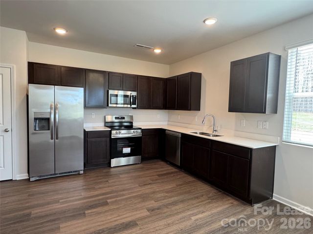 106 Titanium Drive, Statesville, NC 28625
