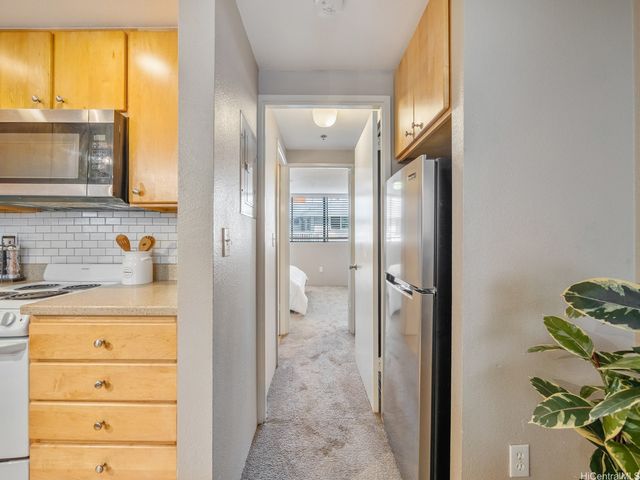 2860 Waialae Avenue 115, Honolulu, HI 96826