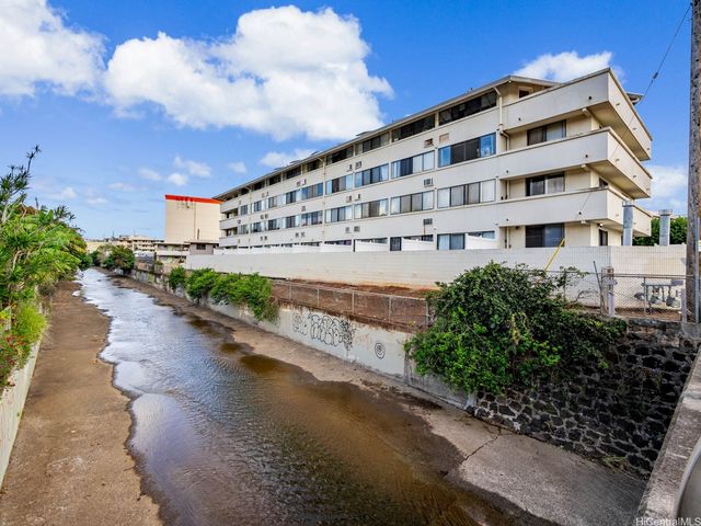 2860 Waialae Avenue 115, Honolulu, HI 96826