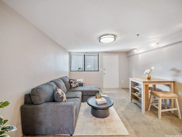2860 Waialae Avenue 115, Honolulu, HI 96826