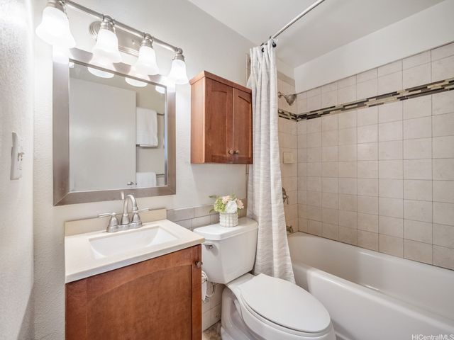 2860 Waialae Avenue 115, Honolulu, HI 96826