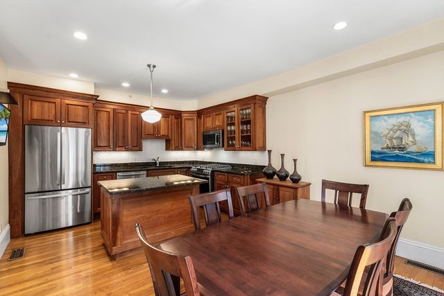 81 Forest St 81, Medford, MA 02155