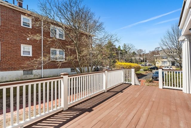 81 Forest St 81, Medford, MA 02155