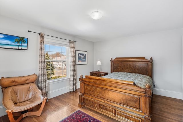 81 Forest St 81, Medford, MA 02155