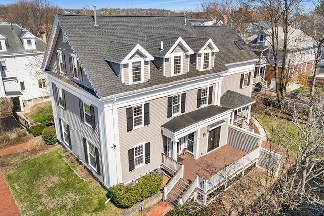 81 Forest St 81, Medford, MA 02155