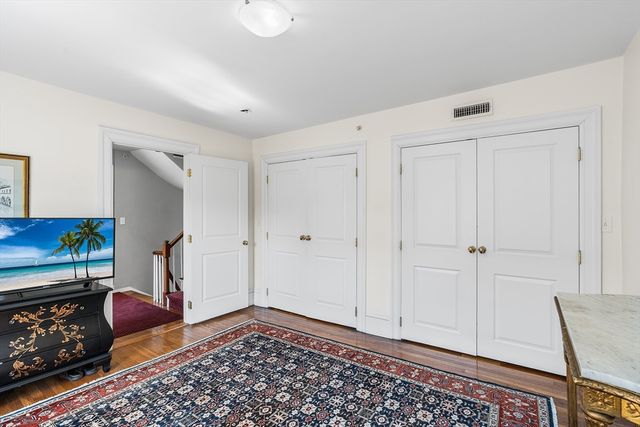 81 Forest St 81, Medford, MA 02155