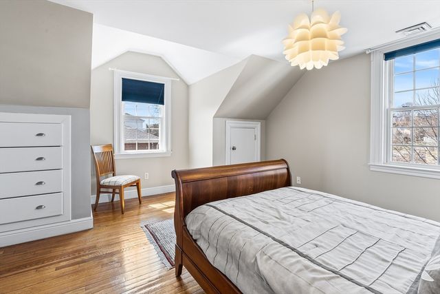 81 Forest St 81, Medford, MA 02155