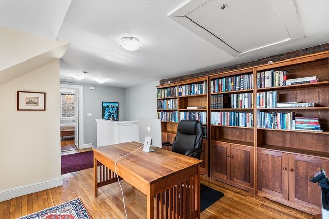 81 Forest St 81, Medford, MA 02155