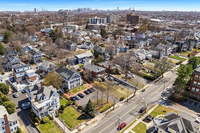 81 Forest St 81, Medford, MA 02155