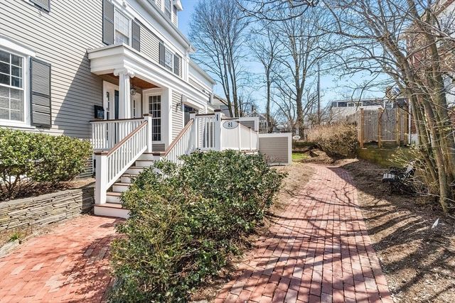 81 Forest St 81, Medford, MA 02155