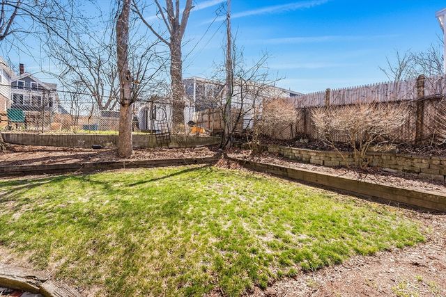 81 Forest St 81, Medford, MA 02155