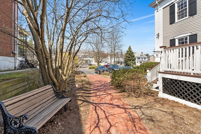 81 Forest St 81, Medford, MA 02155