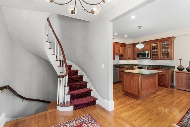 81 Forest St 81, Medford, MA 02155