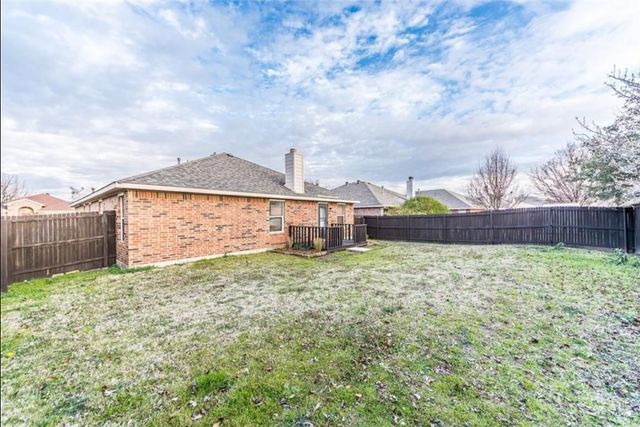 2016 Falls Creek Drive, Little Elm, TX 75068