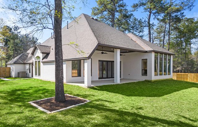 116 Founders Grove Loop, Willis, TX 77318