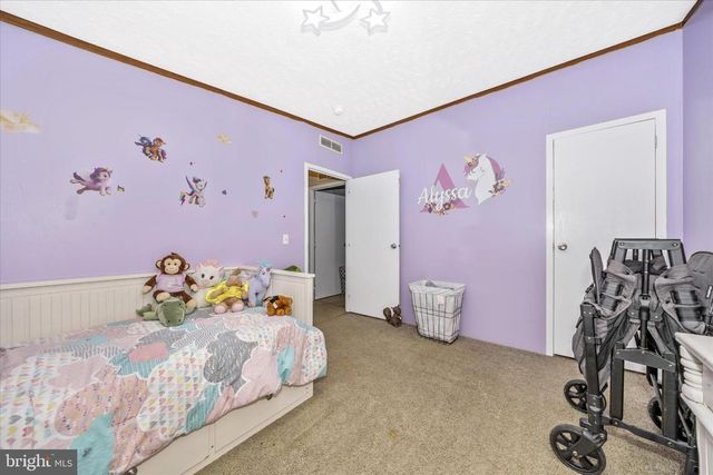 122 PAULS PL, Falling Waters, WV 25419